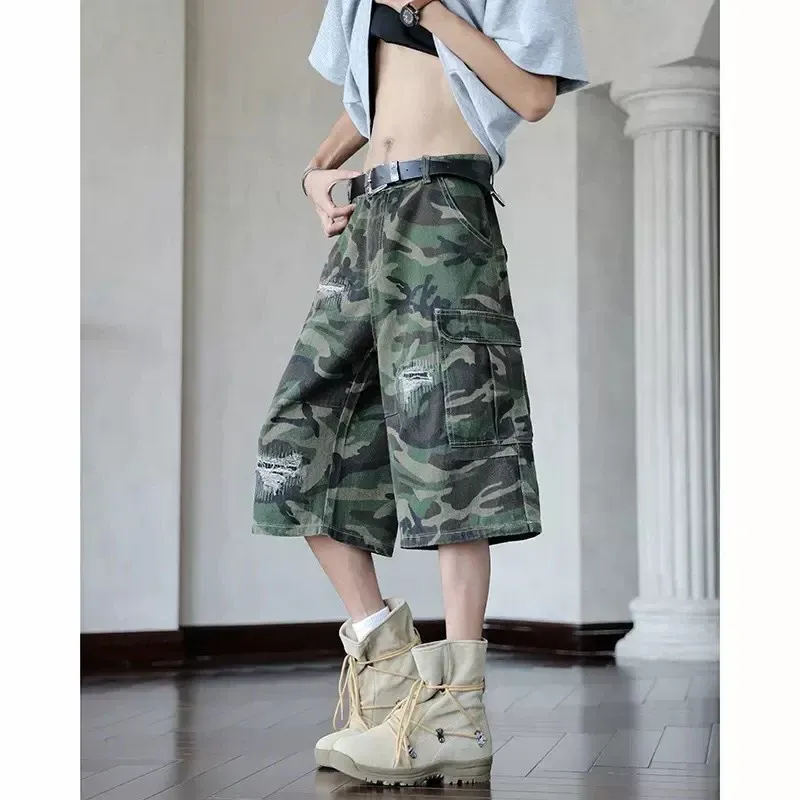 Herren Cargo-Shorts mit robustem Camouflage-Design und vielseitigen Taschen – Bravaro